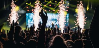 Maata Näkyvissä -festarit järjestetään ensi kertaa kokonaan ilman messua – nuoria ei viedä myöskään