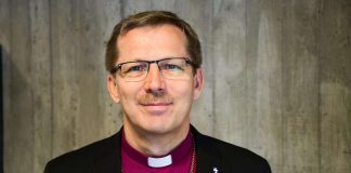 Jukka Keskitalo ensimmäistä kertaa vieraana Kotimaan ja Radio Dein Piispan kyselytunnilla