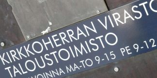 Kirkkohallitus tarkensi sukuselvityksistä ja virkatodistuksista perittäviä maksuja