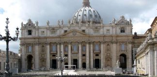 Uusi ohjeistus: Katolinen kirkko ei enää salaa hyväksikäyttöön liittyviä asiakirjoja