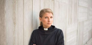 Väitös: Kirkon ”klassisessa” avioliittoteologiassa on ilmiselviä ristiriitaisuuksia