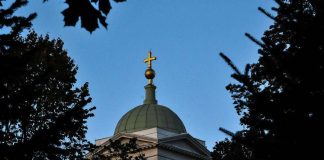 Dosentti Mikko Malkavaara: Uskonnollisuus on palannut julkiseen elämään konservatiivisena voimana