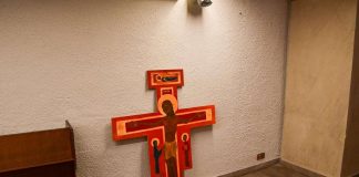 Tuomasmessut ja Via Crucis peruttu hallituksen koronalinjausten seurauksena