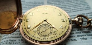 Kiista kirkon hengellisen työn tekijöiden työajattomuudesta jatkuu – sopimus päättyy kuun vaihteessa