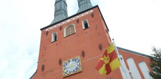 Ruotsin kirkko vähentää toimintaansa, hiippakunnissa eri käytäntöjä