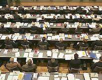 Kirkolliskokouksen määräenemmistösäännöksiä ei muuteta