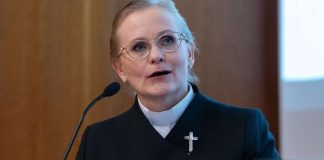 Terhi Kaira hiippakuntadekaaniksi Lapuan tuomiokapituliin