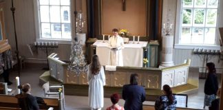 Päivämäärästä pidettiin kiinni – Jokioisilla rippikoululaiset konfirmoitiin yksi kerrallaan