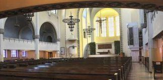 Sarasvuo saarnaa Tuhlaajapojasta – Olisiko Jari Sarasvuosta papiksi?