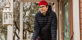 ”Poikkeusaikoina mielenkiinto lisääntyy” – Tv-jumalanpalvelusten katsojaluvut nousussa