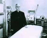 Yhdysvalloissa muistetaan John F. Kennedyä – Pappi kertoo sairaan voitelusta