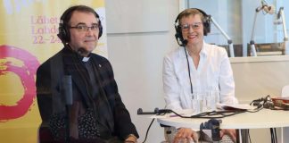 Lähetysseura aloitti etäkesäjuhlien kauden, Lähetysjuhlat radiossa olivat ”kannattava juttu”