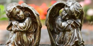 Tutkimus: Lorna Byrnen enkeliusko on naisten uskontoa uushenkisyyden ja uskonnon kentillä