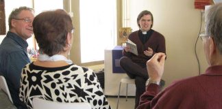 Kuiva teologia kiinnostaa keravalaisia