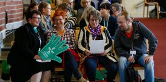 Uudet eettiset ohjeet: Diakoniatyöntekijä puolustaa toisia, mutta on itsekin ihminen