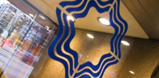 Kirkkopalvelujen työntekijöille kunniamerkit