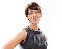 Sari Essayah: Joulujuhlien ”tonttuilu” saa koomisia piirteitä