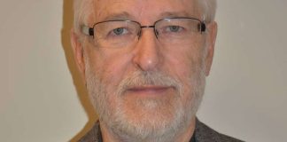 Tuhkaseos poltti ristin kymmeniin otsiin