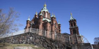 ”Venäjän ortodoksinen kirkko on osa venäläistä imperiumia”