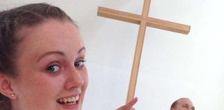 Nappaa sinäkin meitsie – #tiekirkkoselfieitä tullut runsaasti