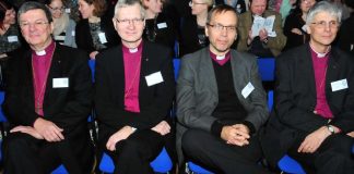 Piispat tukevat Mäkisen anteeksipyyntöä