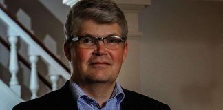 ”Ääriliikkeet kokevat naisten voimaannuttamisen uhkaksi”