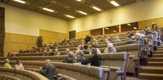 Ekumenia nytkähtelee eteen ja taaksepäin