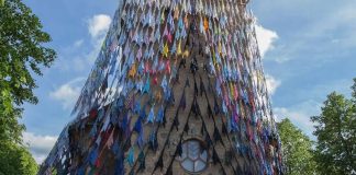 Taideteos houkutteli kävijöitä Mäntän kirkkoon