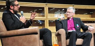 Palavereihin tarvitaan idiootti