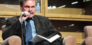 Hannu Mäkelä kokosi Raamatun sen parhaista paloista