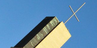 Sunnuntaina piikki kirkosta eroamisissa