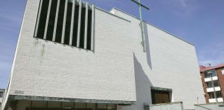 Toiminnanjohtajat tulevat kirkkoonkin