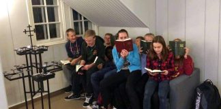 Punkaharjun kirkkoon hankitaan kirkkosohva