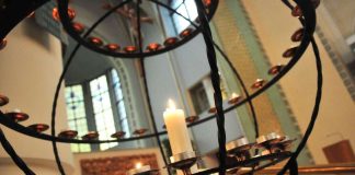 Kirkkostoorit vievät Kekkosen hautajaisista Kallion kirkon torniin