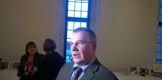 Oinonen pysyy kirkossa