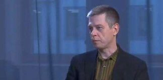 Kuka erosi kirkosta ja miksi?