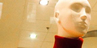 Kyyhkynen: Kirkon virassa toimiva myy seksiä