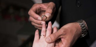 Sanoisitko ”tahdon” maailmanpyörässä? – Kouvolan kirkkopäivillä vietetään huvipuistohäitä