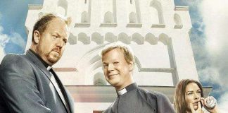 ”Samaa häpeää olen kokenut” – Komedia kirkosta viihdytti pappeja