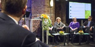 Kehitysavun pienuus nolottaa melkein kaikkia puoluejohtajia