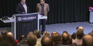 Jo kolmas kansalaisaloite sukupuolineutraalin avioliittolain kumoamiseksi