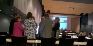 Kirkolliskokous käsitteli seurakuntarakennetta – lakivaliokunnan kanta voitollinen