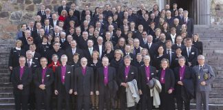 Kirkolliskokouksessa vaikutusvalta kuuluu vähemmistölle