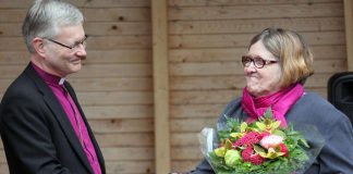 Vuoden pyhäkoulunohjaajaksi Mimmi Siikavirta