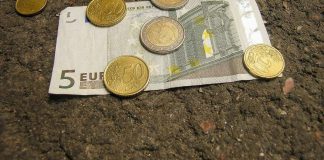 Valomerkki: Pakilassa jaetaan Helsingin isoimmat diakonia-avustukset