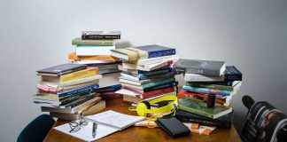 Dekaani uskoo teologian tutkimuksen houkuttelevuuteen lahjoituskohteena