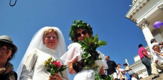 Tapaus Keskinen paljasti: pappi voisi vihkiä homoparin