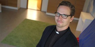 Lauttasaaren kirkolla väliaikainen rukoushuone muslimeille