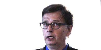 ”Jos yksilö ei alistu, hän tuhoutuu”