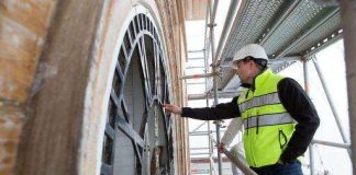 Oulun tuomiokirkon kello saa viisarit